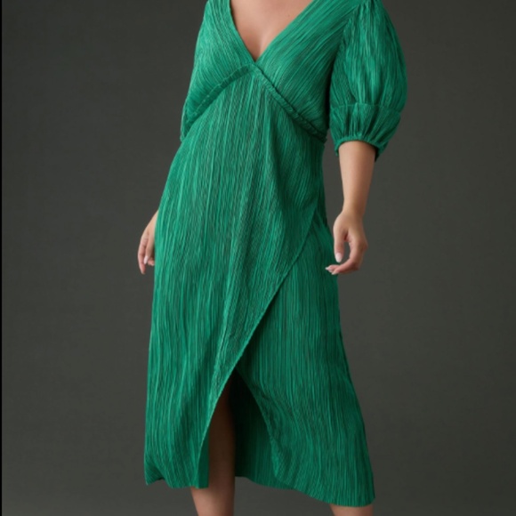 NWT By Anthropologie V-Neck Pleated Slim Midi Dress XSP - Picture 4 of 5